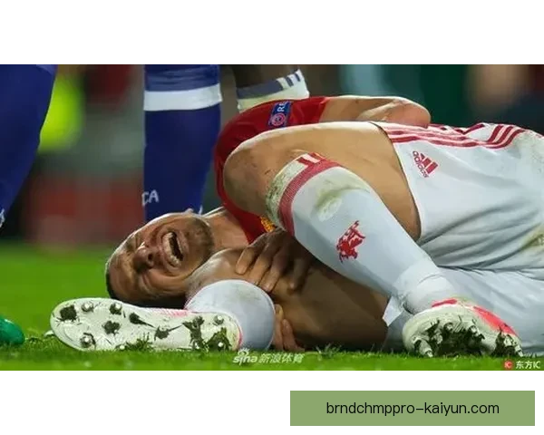 伊布经典瞬间展现出球员的非凡技巧与比赛影响力