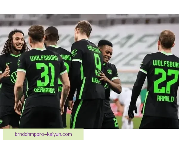 德甲威斯特法伦球场主场优势明显,表现稳健保持在顶级联赛行列 德甲威斯特法伦球场主场优势明显,表现稳健保持在顶级联赛行列